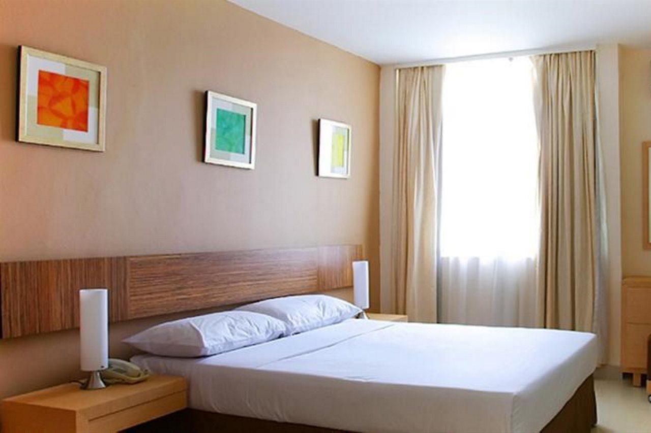 בנדר סרי בגאוואן Legallery Suites Hotel מראה חיצוני תמונה