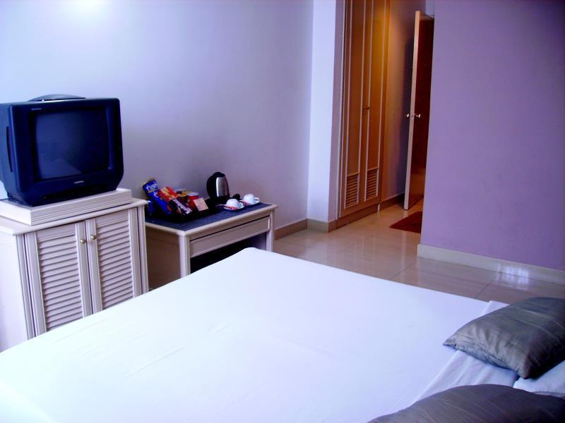 בנדר סרי בגאוואן Legallery Suites Hotel מראה חיצוני תמונה