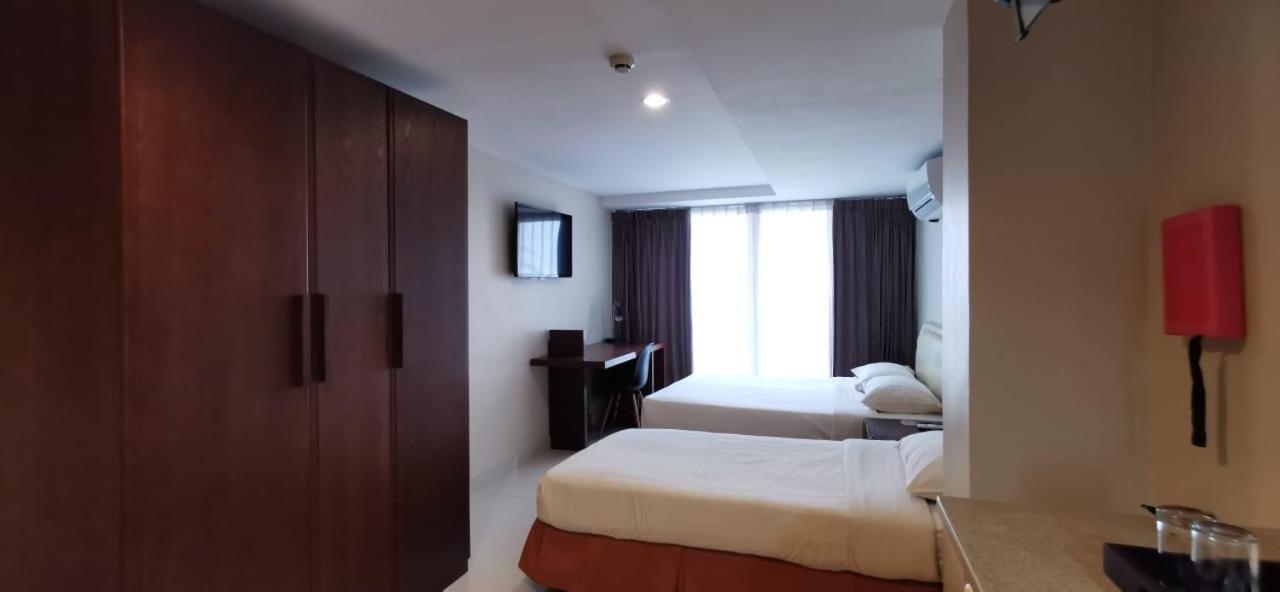 בנדר סרי בגאוואן Legallery Suites Hotel מראה חיצוני תמונה