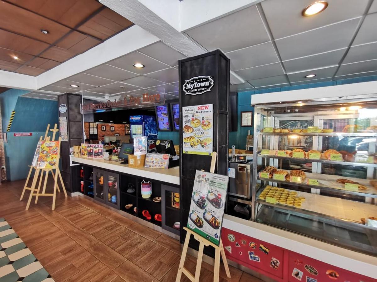 בנדר סרי בגאוואן Legallery Suites Hotel מראה חיצוני תמונה